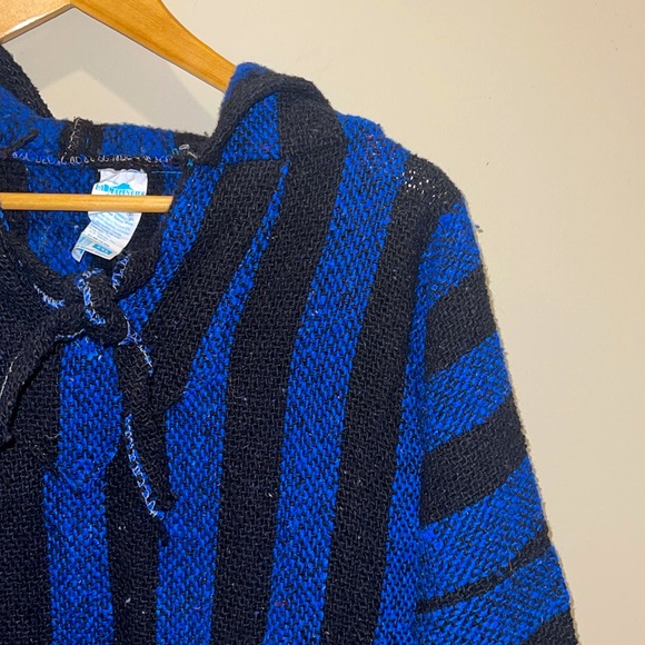 ARTESANIAS Mexican Poncho - Picture 2 of 7